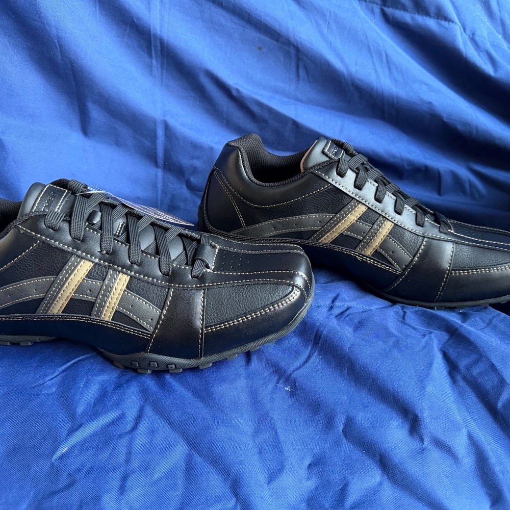 Skechers Men's Black and Tan Sneakers - Picture 3 of 7